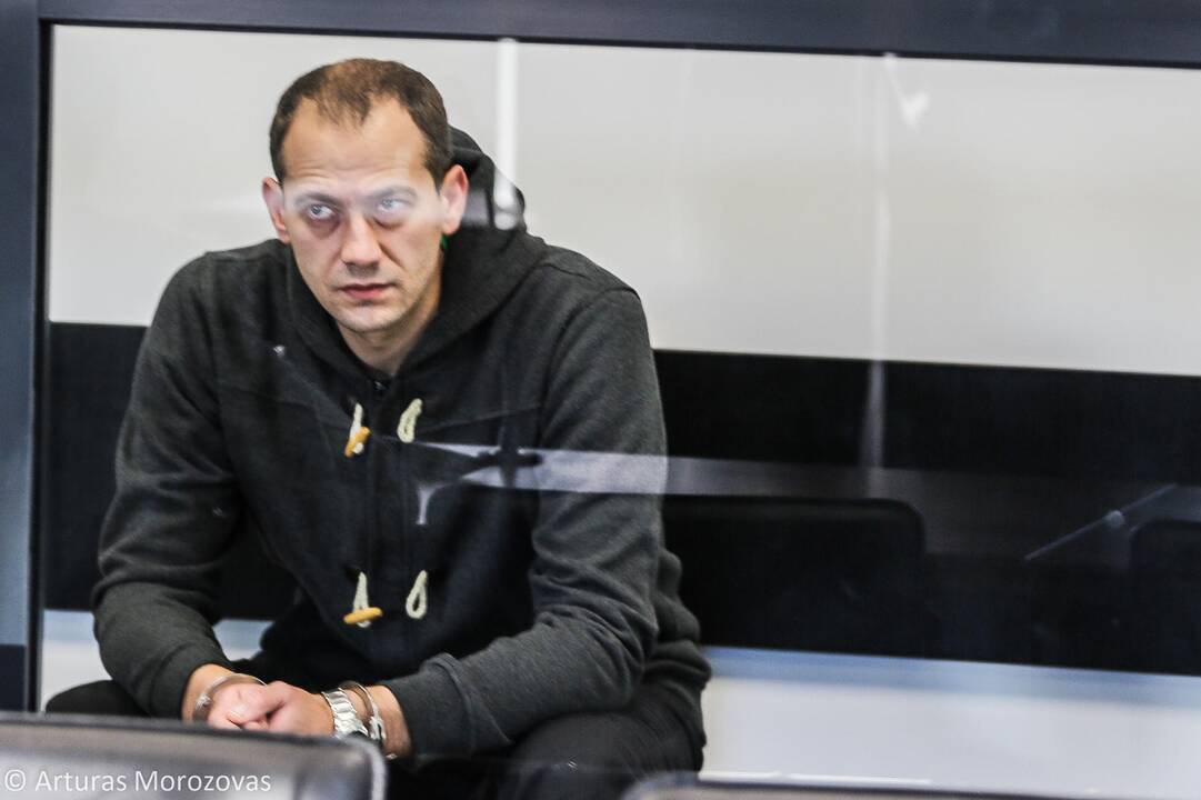 Korupcija kaltinamo Vilniaus teisėjo R.Skituno byloje apklausos 