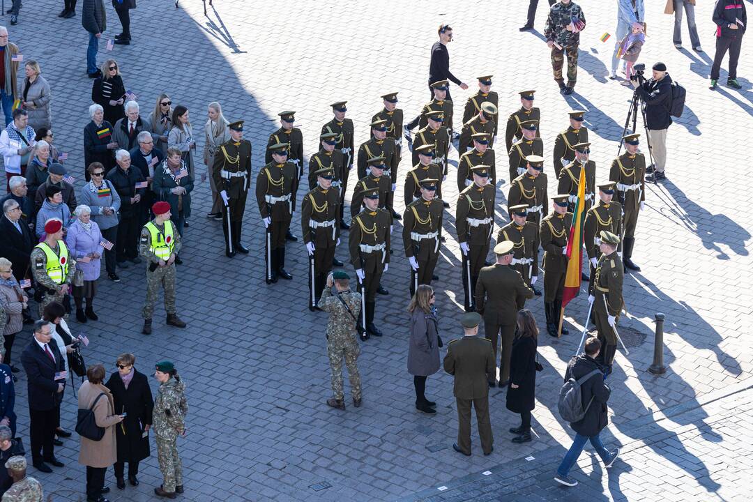Pratybose žuvusių JAV karių pagerbimo ceremonija