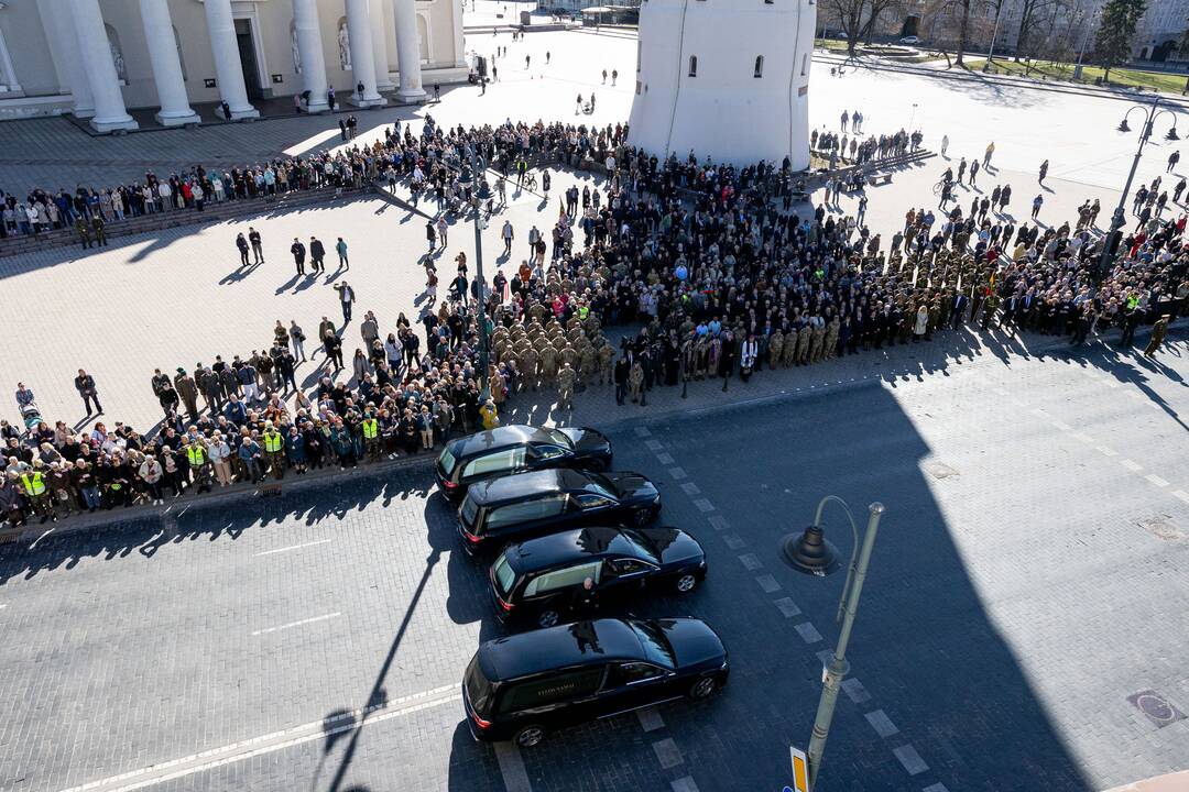 Pratybose žuvusių JAV karių pagerbimo ceremonija