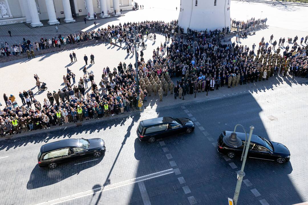 Pratybose žuvusių JAV karių pagerbimo ceremonija
