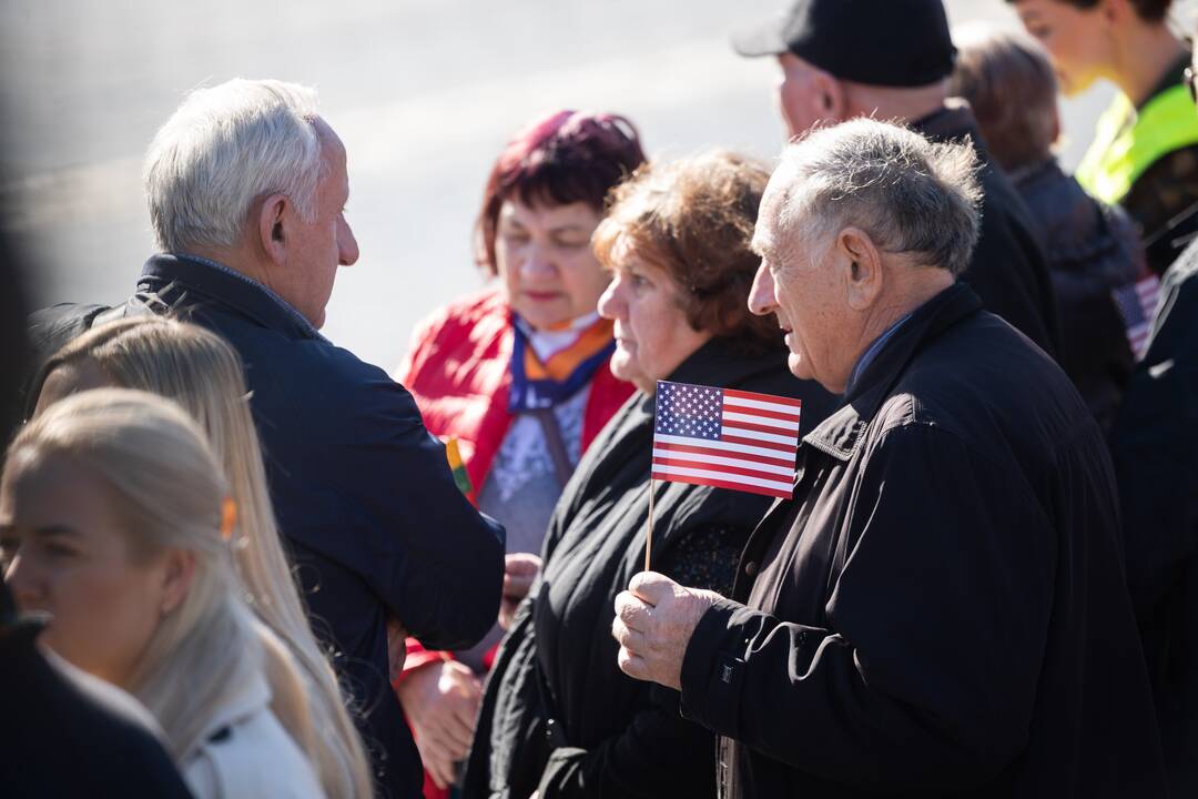Pratybose žuvusių JAV karių pagerbimo ceremonija