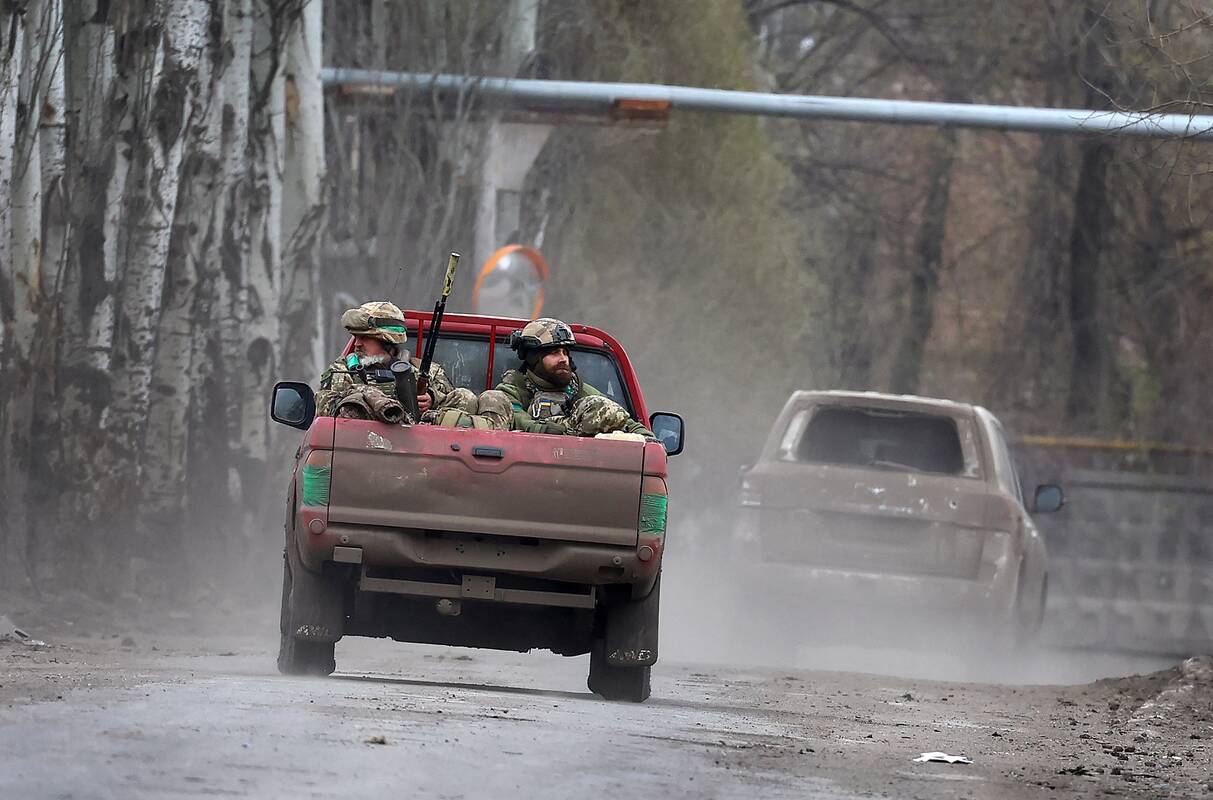 413-oji karo Ukrainoje diena