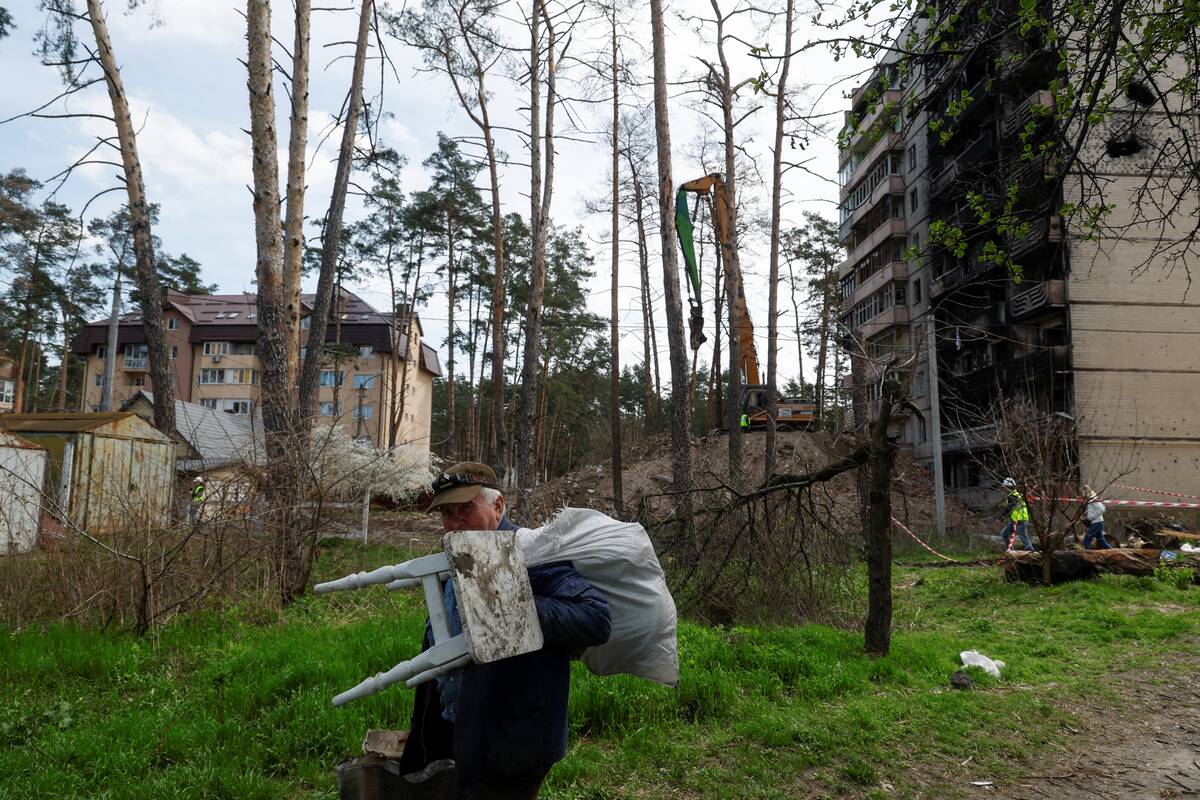 421-oji karo Ukrainoje diena