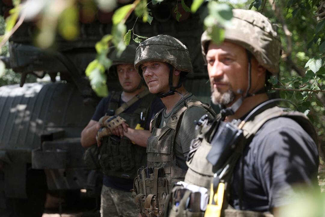 Ukrainos raketos pataikė į svarbų tiltą Rusijos okupuotame Chersone