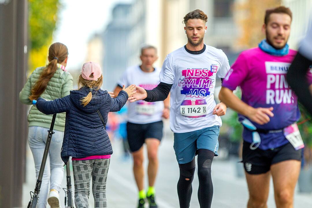 Rožinio kaspino bėgimas „Pink Run su BENU 2021“