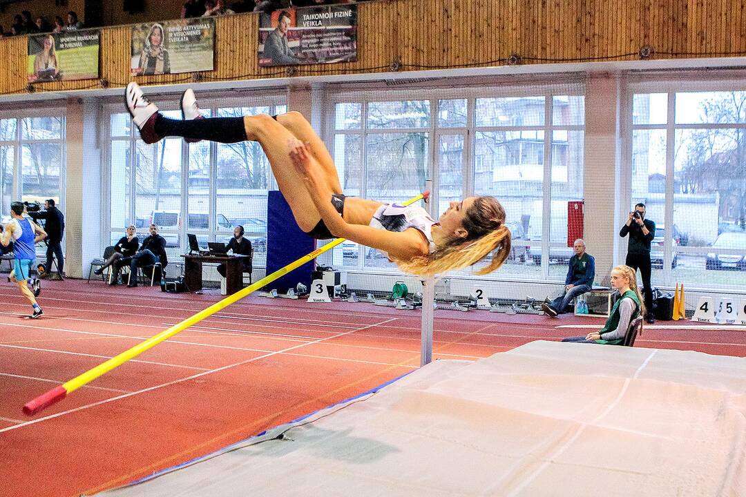 Lengvoji atletika. LLAF žiemos taurė 2020