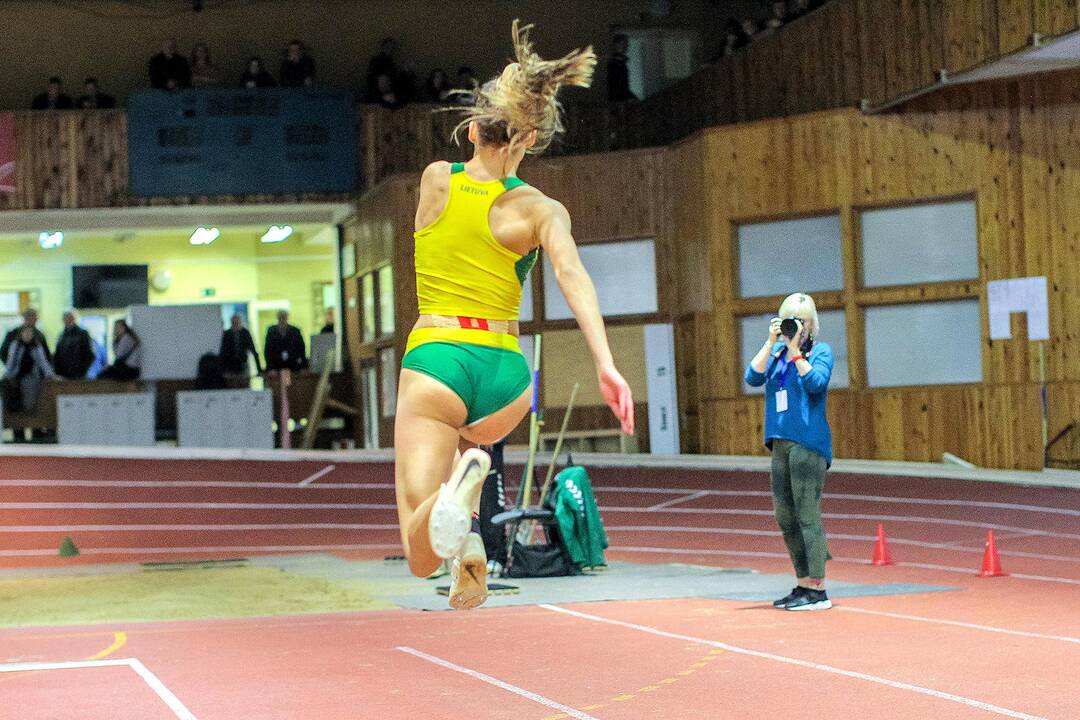 Lengvoji atletika. LLAF žiemos taurė 2020