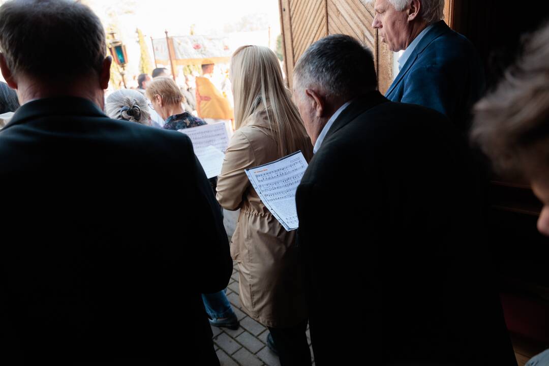 Velykų ryto mišios Tabariškių Kristaus Karaliaus bažnyčioje