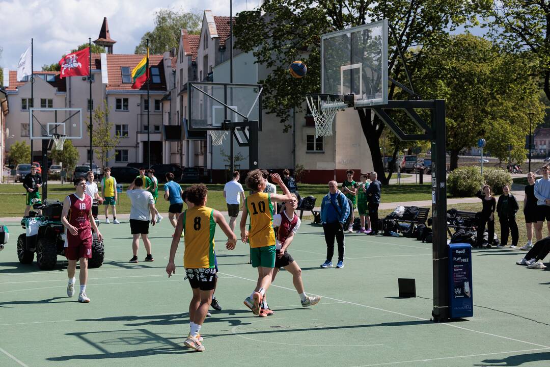 Kauno VPK ir LKF surengtas moksleivių krepšinio turnyras