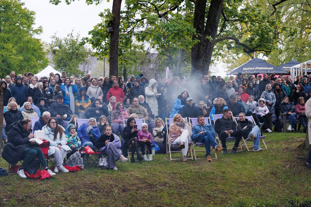 „Botaninių naktų“ magija ir koncertas
