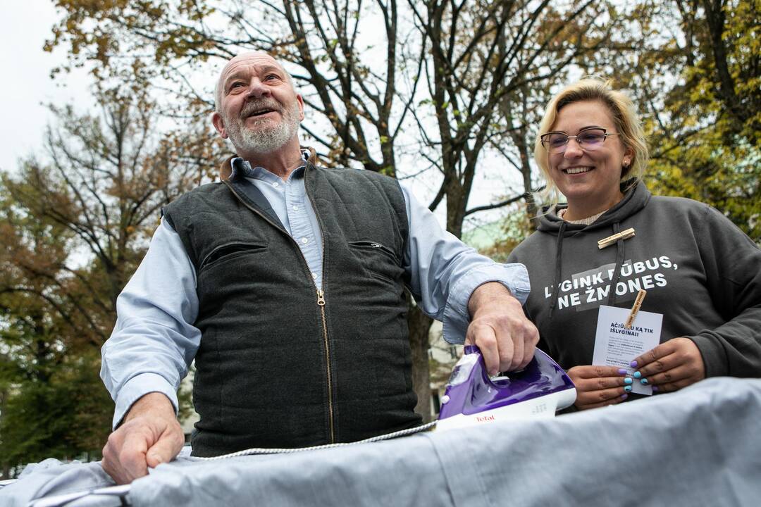 Socialinė iniciatyva „Lygink rūbus, o ne žmones“