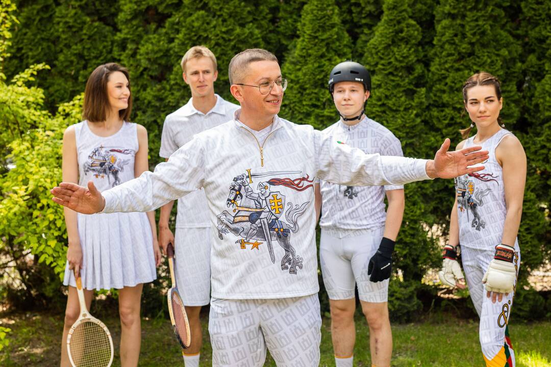 A. Pogrebnojaus kurtos aprangos kolekcijos pristatymas