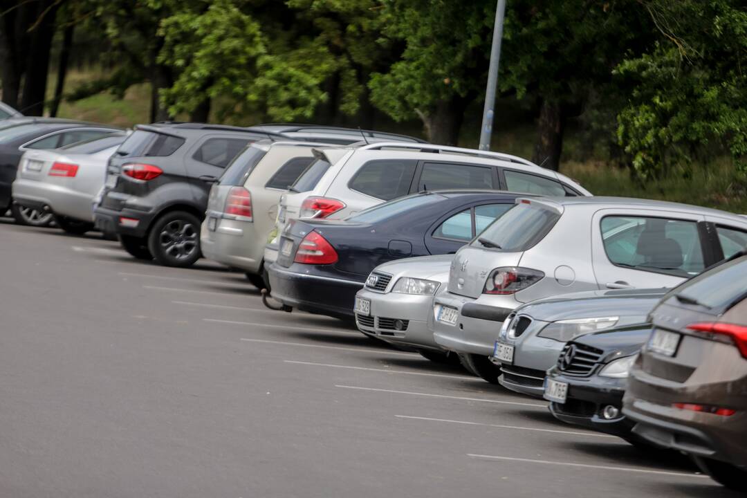 Kauniečiai savaitgalį leido prie vandens telkinių