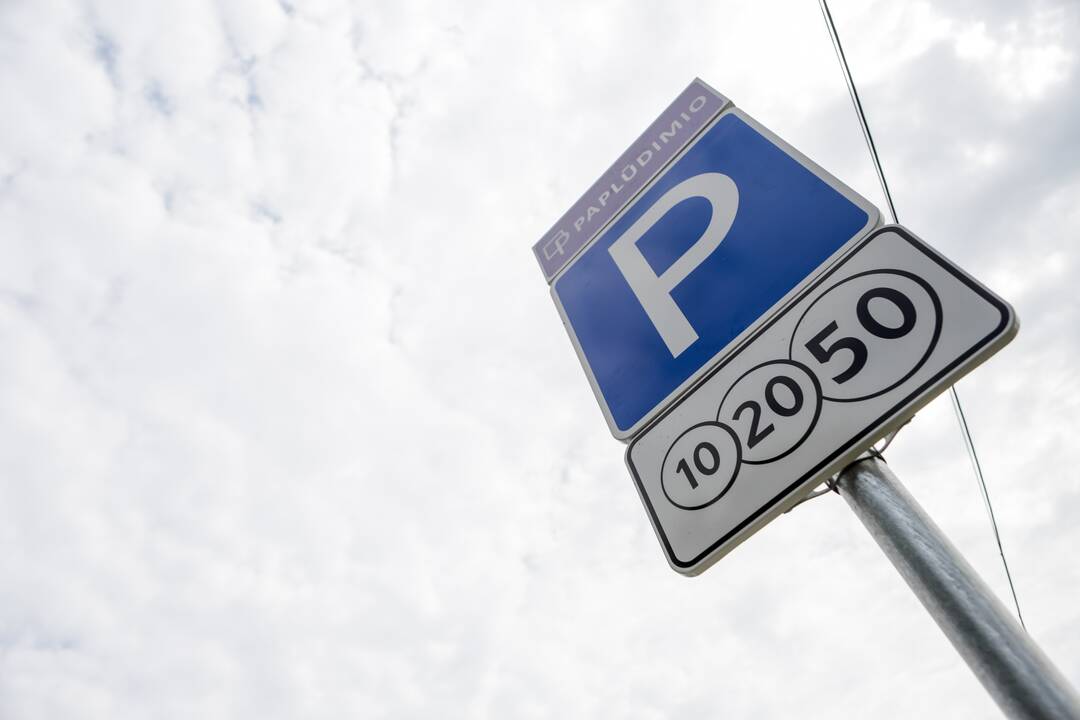 Kauniečiai savaitgalį leido prie vandens telkinių