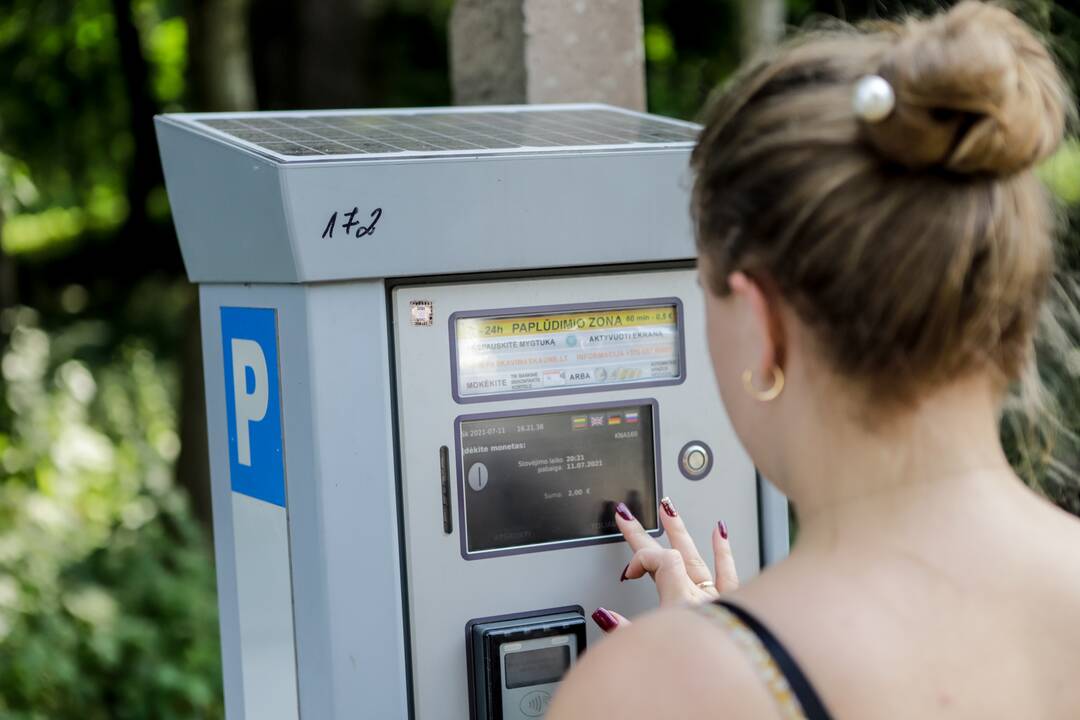 Kauniečiai savaitgalį leido prie vandens telkinių