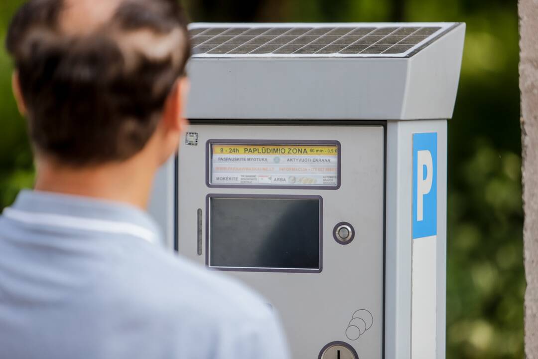 Kauniečiai savaitgalį leido prie vandens telkinių