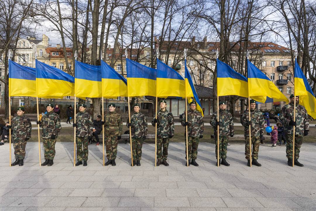 Lukiškių aikštėje vyko Lietuvos įstojimo į NATO minėjimas