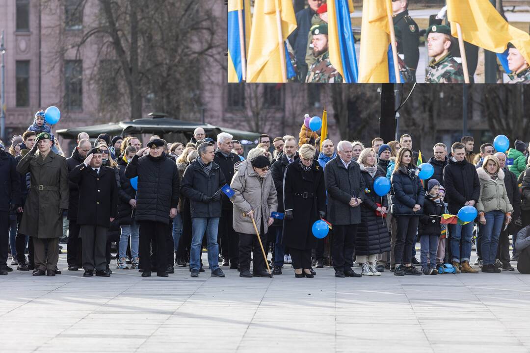 Lukiškių aikštėje vyko Lietuvos įstojimo į NATO minėjimas