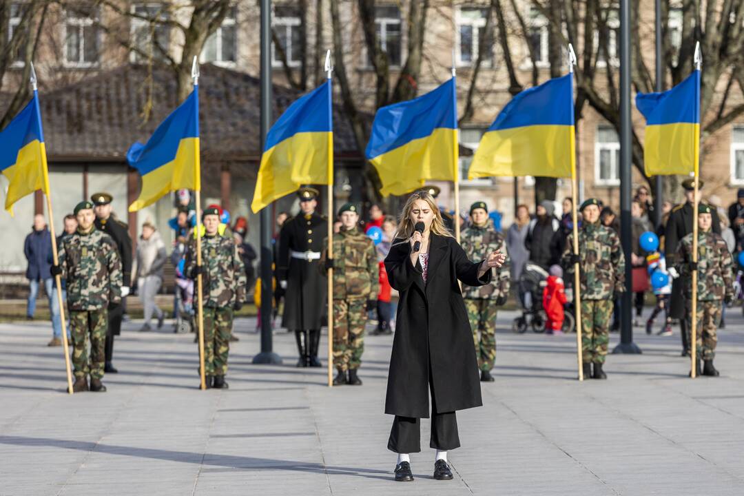 Lukiškių aikštėje vyko Lietuvos įstojimo į NATO minėjimas