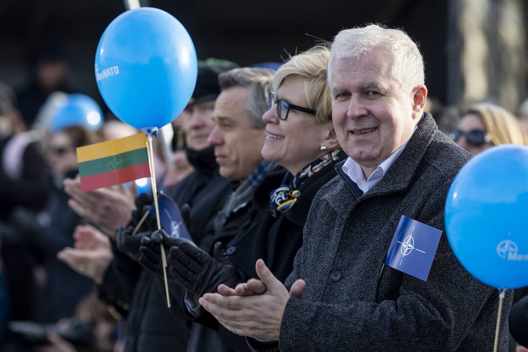 Lukiškių aikštėje vyko Lietuvos įstojimo į NATO minėjimas