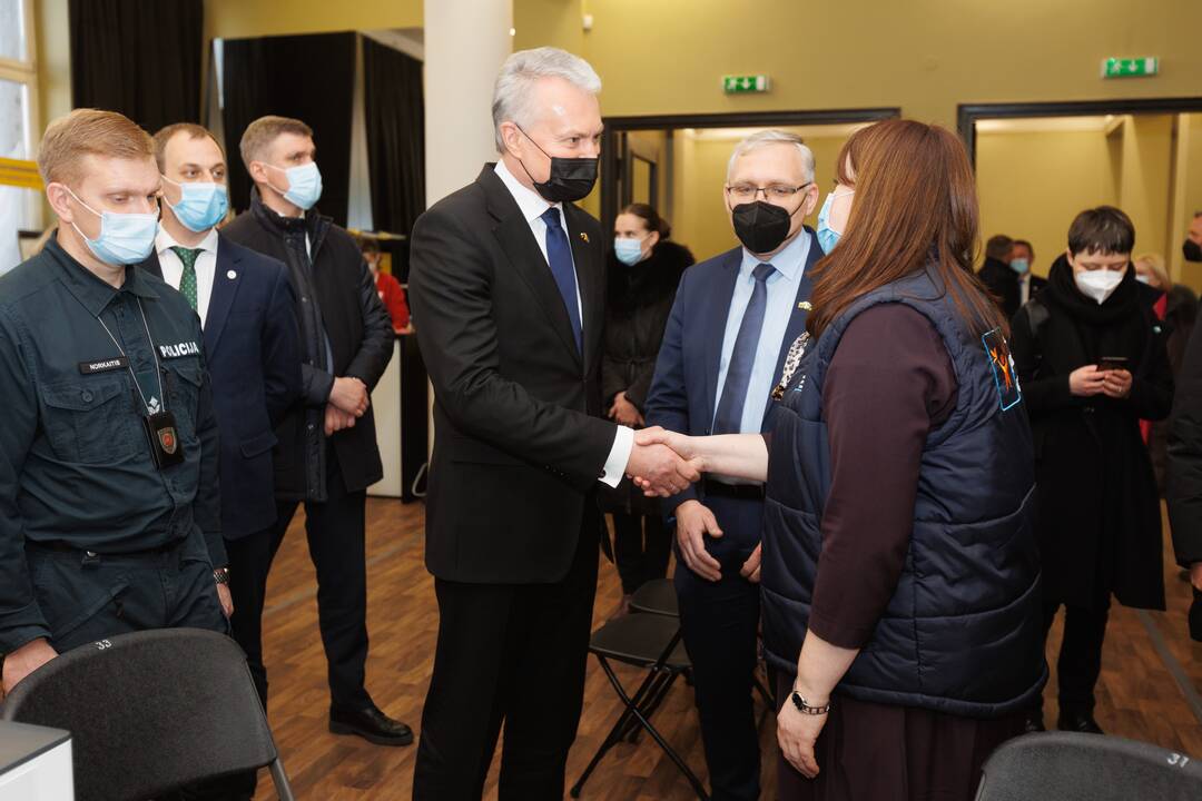 D. ir G. Nausėdos apsilankė ukrainiečių registracijos centre Kaune