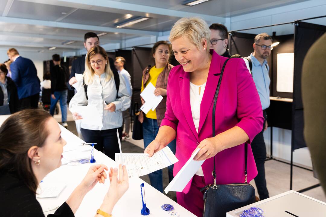 A. Armonaitė balsavo išankstiniuose EP rinkimuose