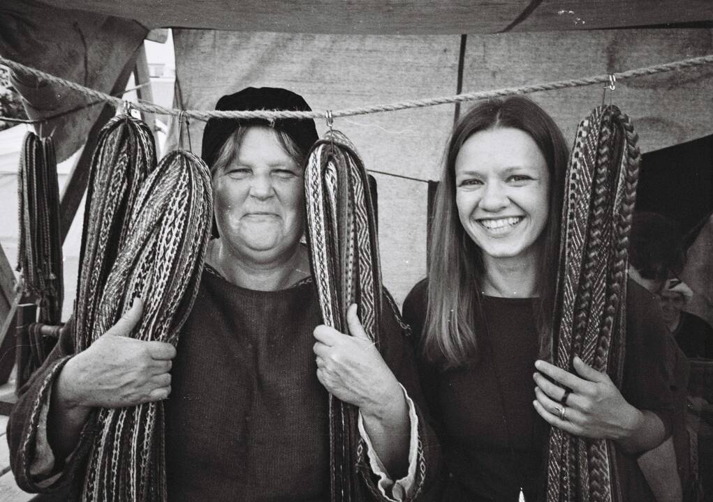 Vizitinė: L.Labanauskaitė – mergina paslaptinga, Žalčių Laura save vadina.