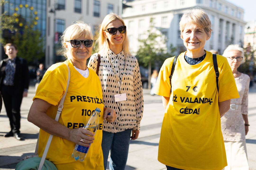 Prie Vyriausybės prasideda mokytojų streikas