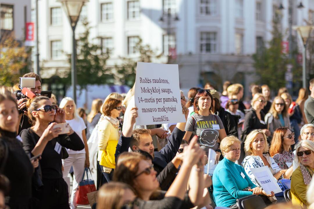 Prie Vyriausybės prasideda mokytojų streikas