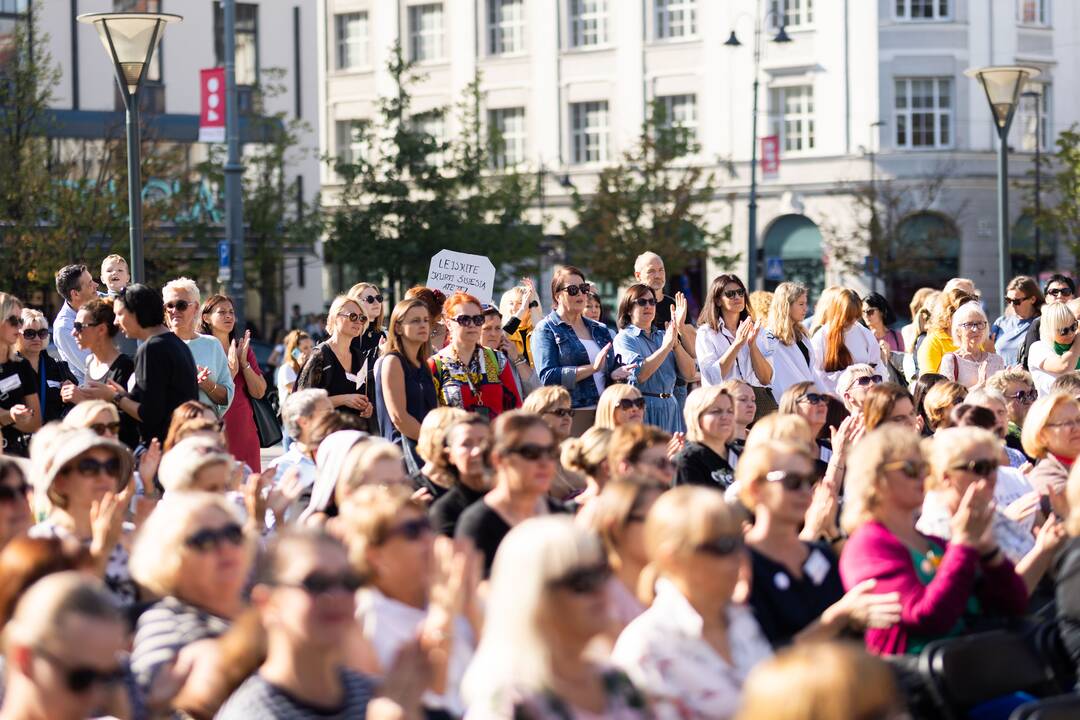 Prie Vyriausybės prasideda mokytojų streikas