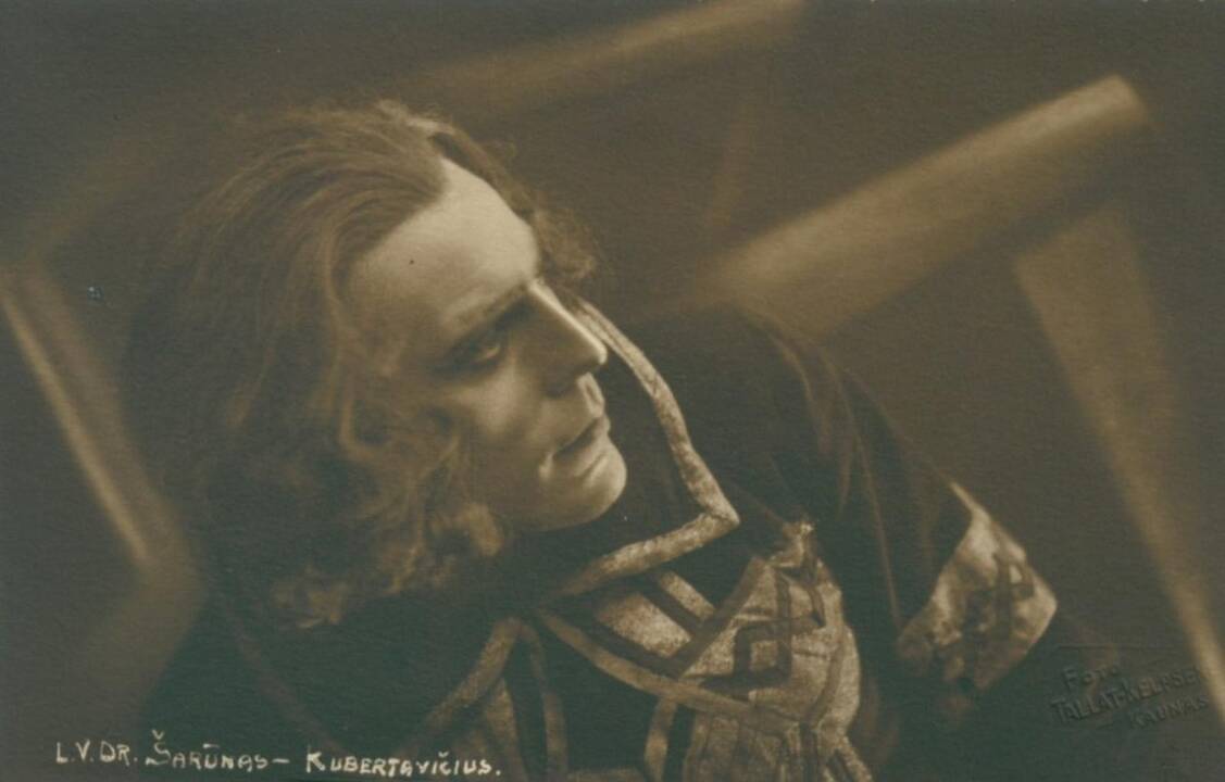 Karaliaus Lyro vaidmuo. Spektaklis: V. Šekspyro "Karalius Lyras" (1937), rež. K. Juršys. 