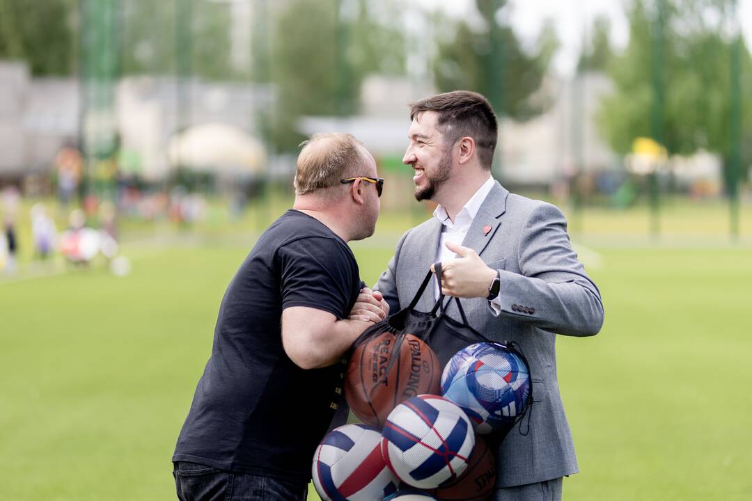 Futbolo stadiono atidarymas Vilniuje