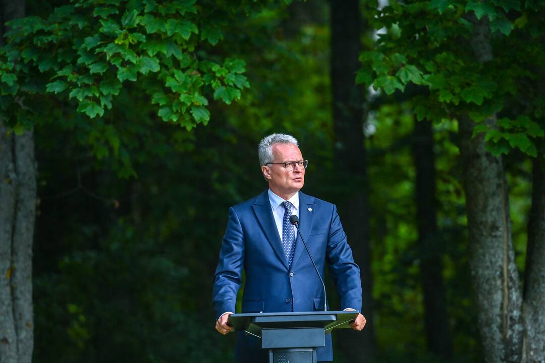 G. Nausėda dalyvavo J. Lukšos-Daumanto 70-ųjų žūties metinių minėjime 