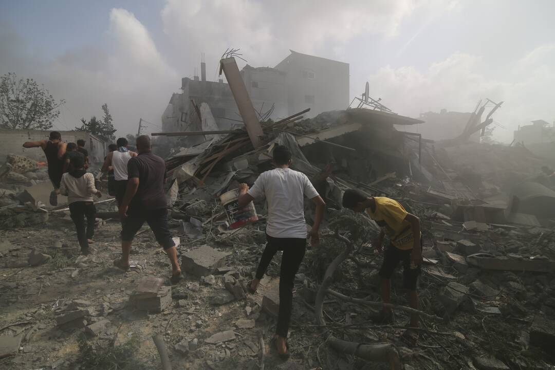 „Hamas“: per naktinius Izraelio oro antskrydžius Gazos Ruože žuvo mažiausiai 55 žmonės