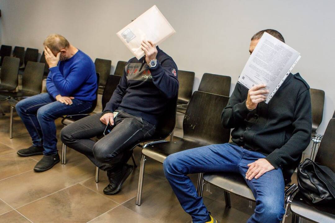 Iš kairės: Dainius Puskunigis, Vladislavas Dobrovolskis, Imantas Piktužis.
