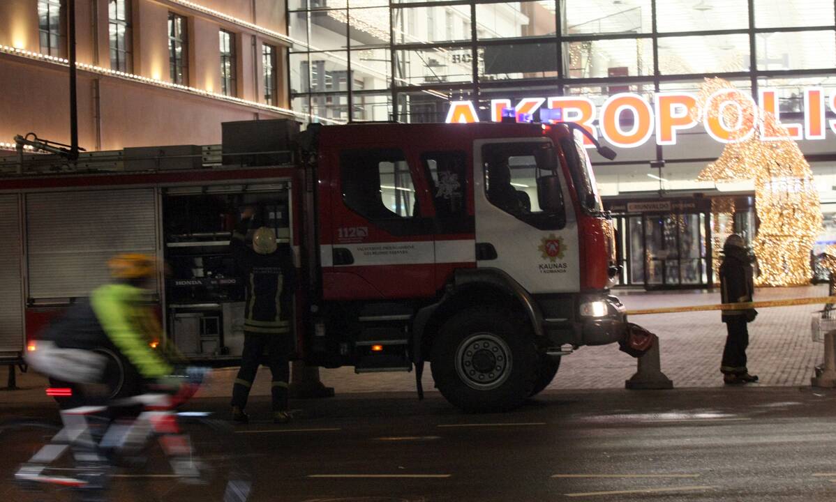 Kaune evakuotas prekybos centras „Akropolis“