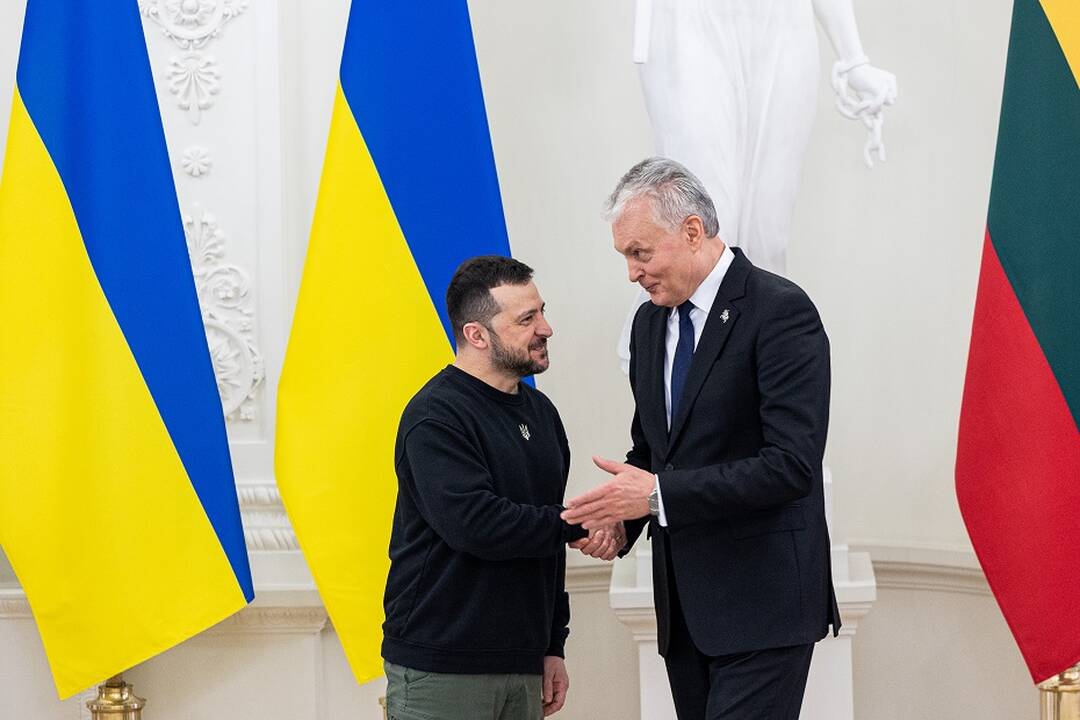 Volodymyras Zelenskis (kairėje) ir Gitanas Nausėda