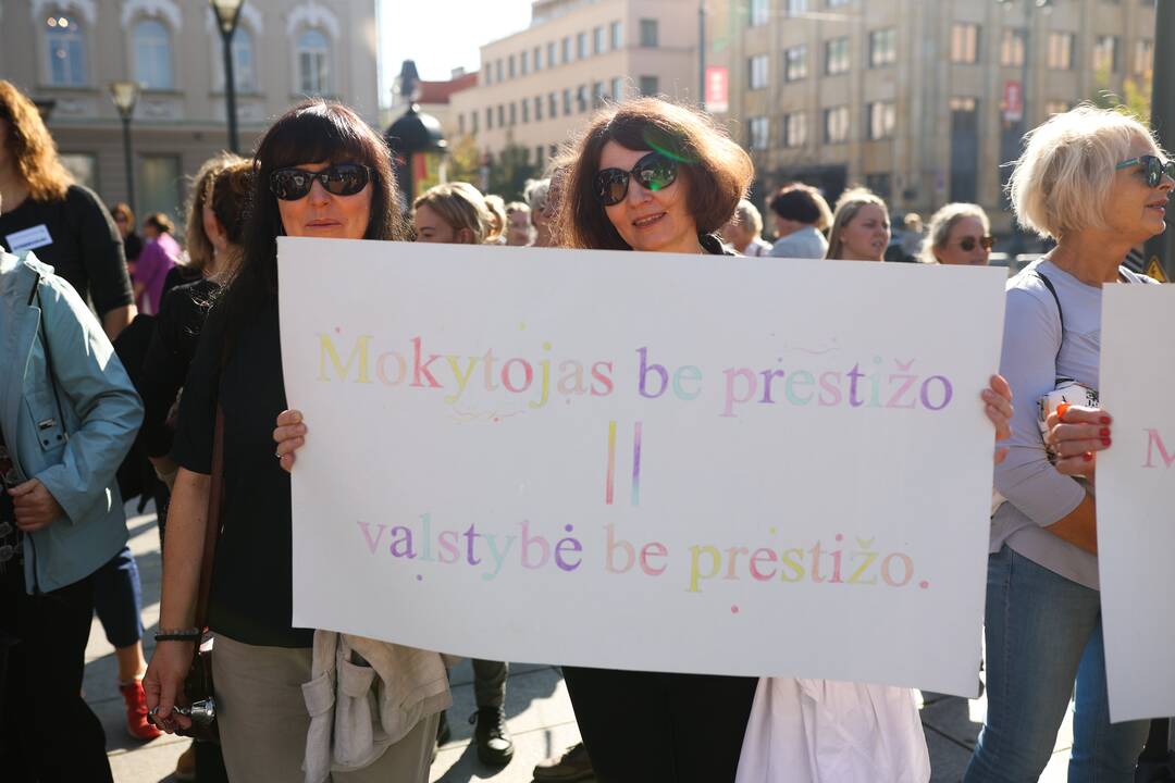 Prie Vyriausybės prasideda mokytojų streikas