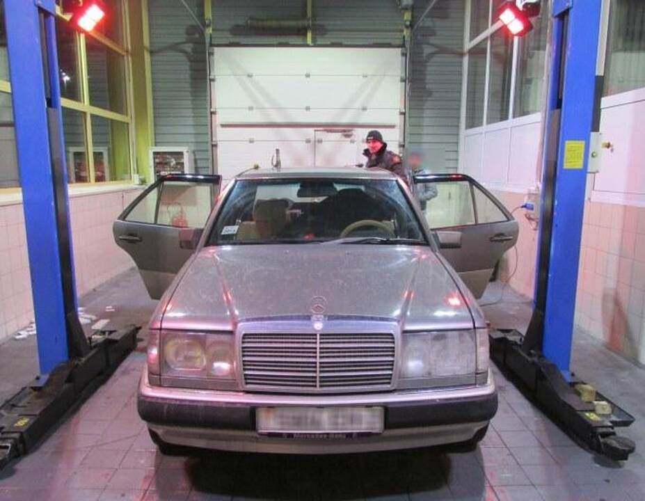 Muitininkams įkliuvo cigarečių kontrabandą vežęs baltarusis