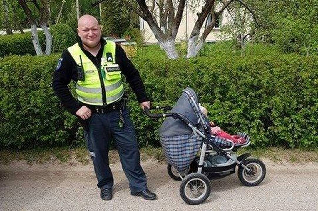 Pareigūnams kartais tenka ir auklės vaidmuo
