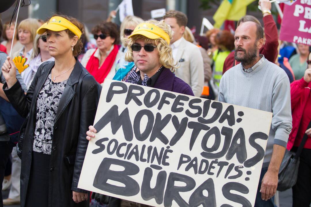 Švietimo ministrei gaila mokinių: mokytojai planuoja kitą streiką