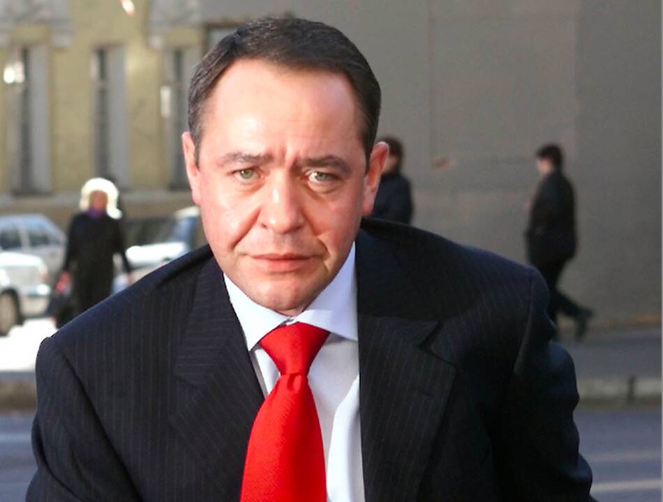 M. Lesin