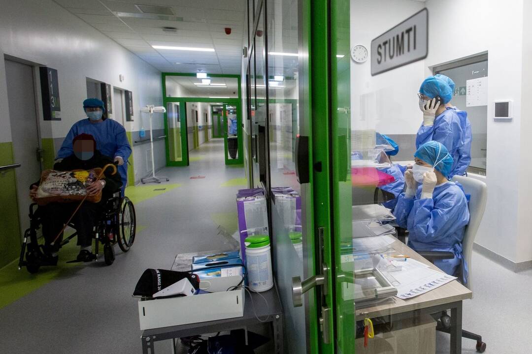 Koronavirusas Lietuvoje: nustatyti 3368 nauji atvejai, mirė dar devyni žmonės