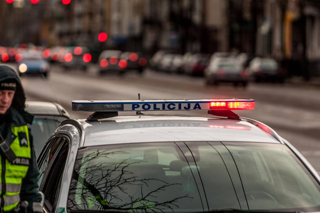 Kauno pareigūnų reidas Taikos ir Savanorių prospektuose