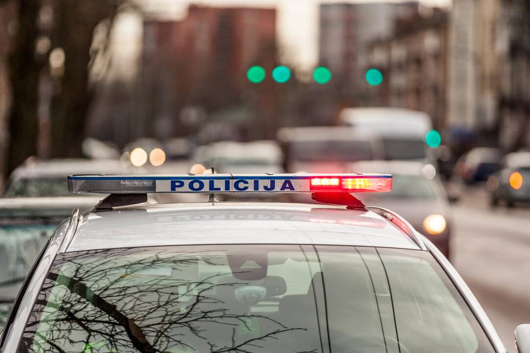 Kauno pareigūnų reidas Taikos ir Savanorių prospektuose