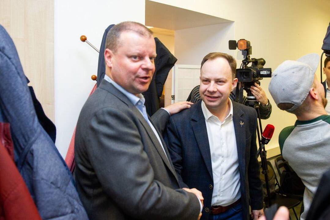 Saulius Skvernelis (kairėje) ir Aurelijus Veryga (dešinėje)