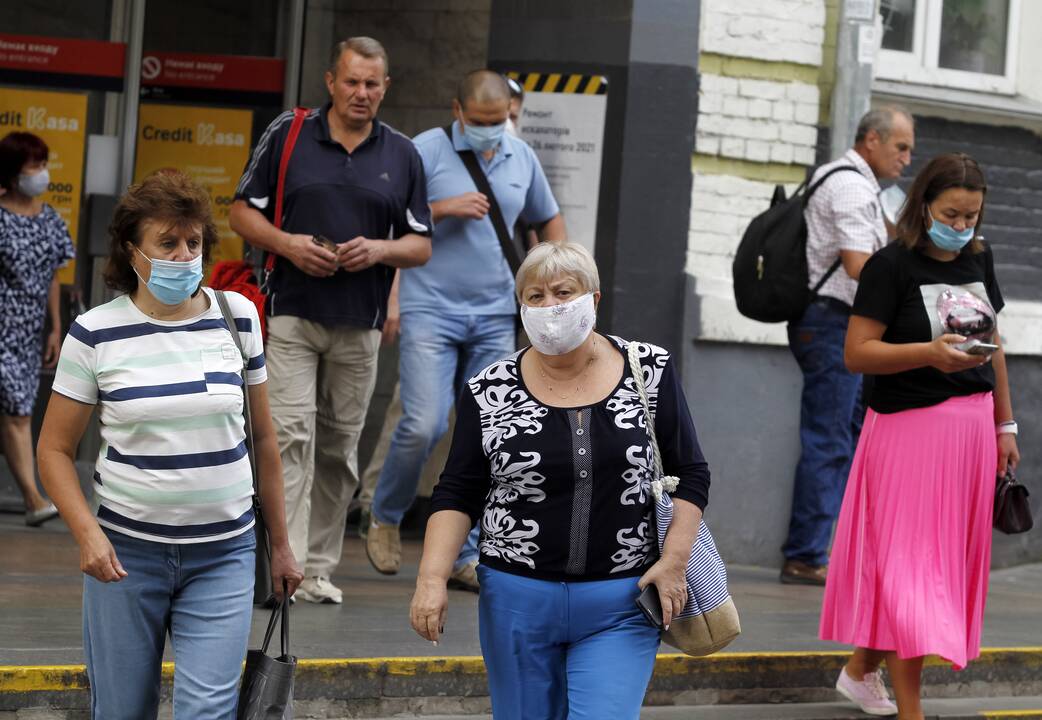 Ukrainoje trečią parą iš eilės nustatoma daugiau kaip tūkstantis COVID-19 atvejų
