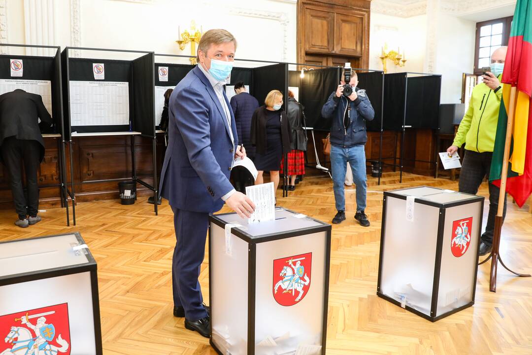 R. Karbauskis ir G. Landsbergis Kaune atidavė savo balsus Seimo rinkimuose