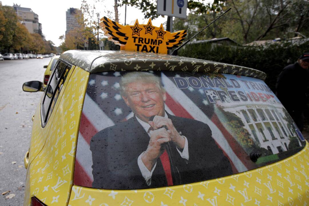 Nuogas amerikietis pagrobė taksi automobilį
