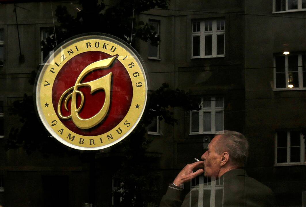 Čekijoje bus uždrausta rūkyti kavinėse?